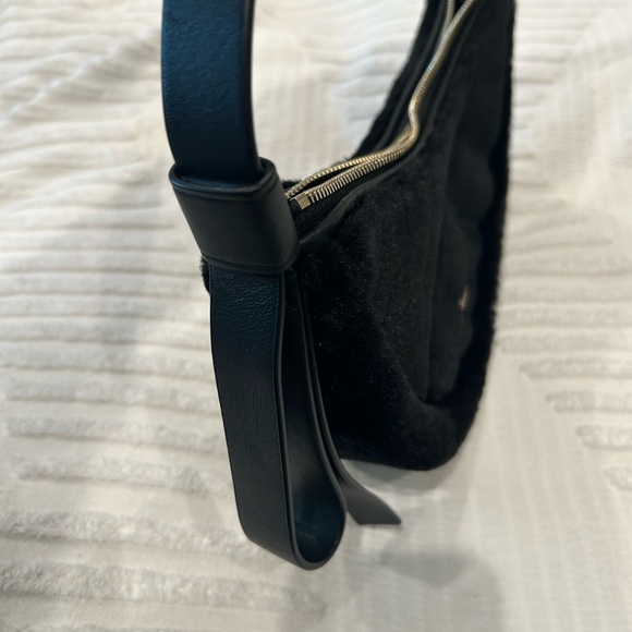 Kate Spade - Smile Faux-Fur Small Shoulder Bag - Picture 4 of 13